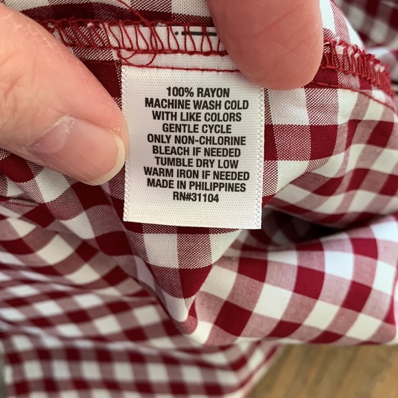 Crown & Ivy Burgundy Gingham Plaid Shirt M - Picture 6 of 6